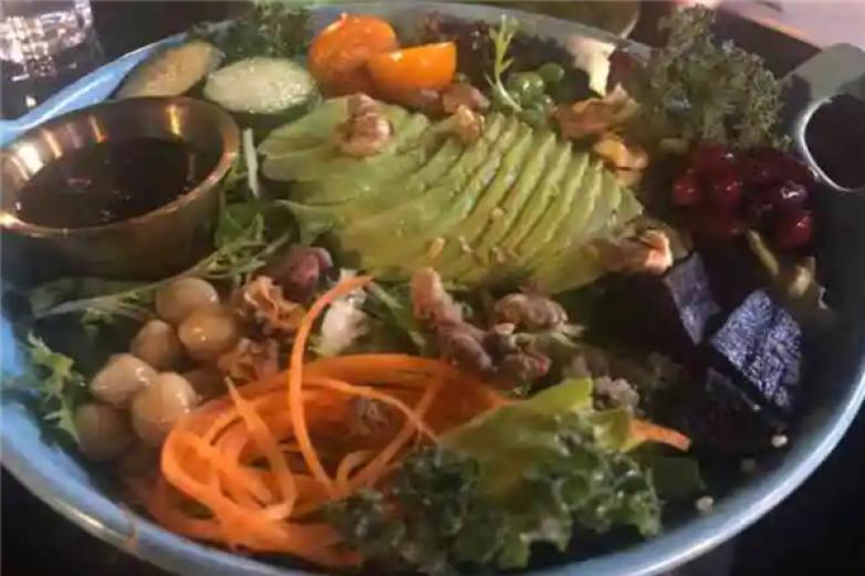 三叶草西餐酒吧加盟