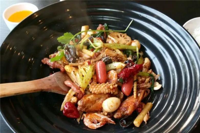 汤立方麻辣香锅加盟