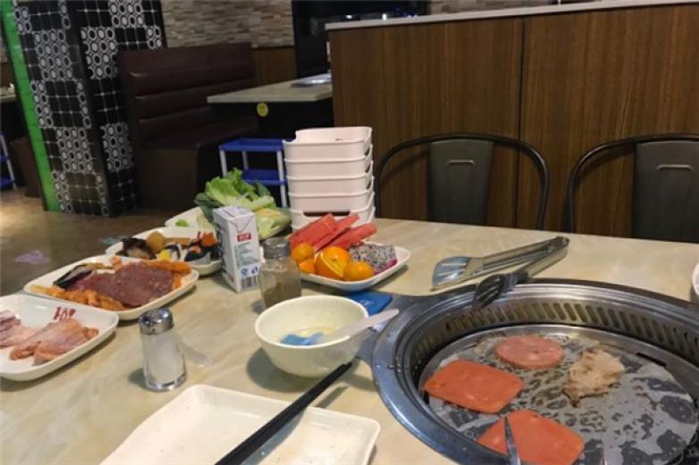 烤得住时尚自助烧烤加盟