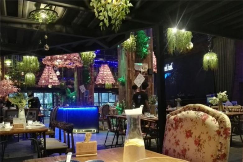 Punkbar庞客音乐餐吧加盟