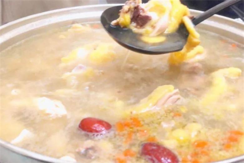 千厮仓炖鸡馆加盟