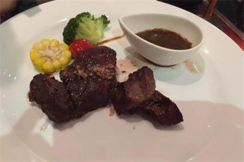 牛一西餐果木烤牛扒加盟