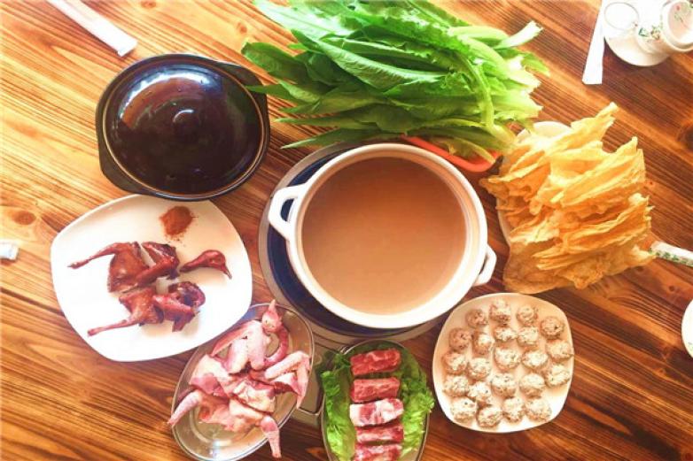 川友园麻辣香锅加盟