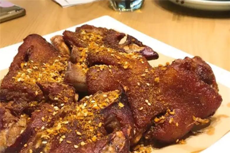 万美人烤猪蹄加盟