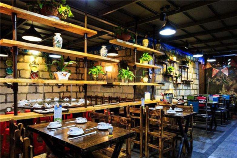 柚子林炭火烧肉加盟