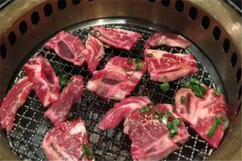 柚子林炭火烧肉加盟