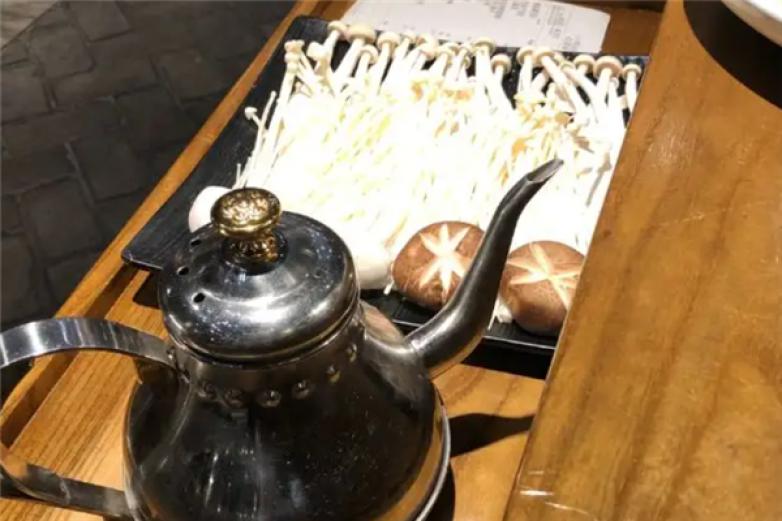 小黑马火锅加盟