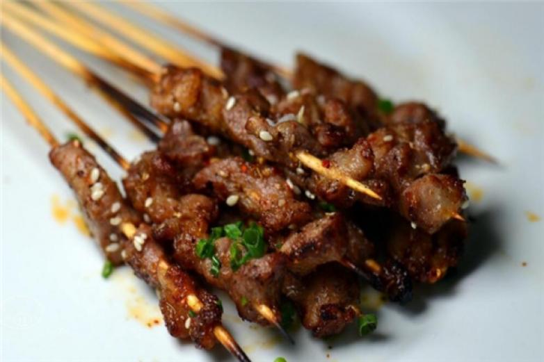 <span style='background-color:yellow;vertical-align:baseline;'>烟</span>火成串加盟