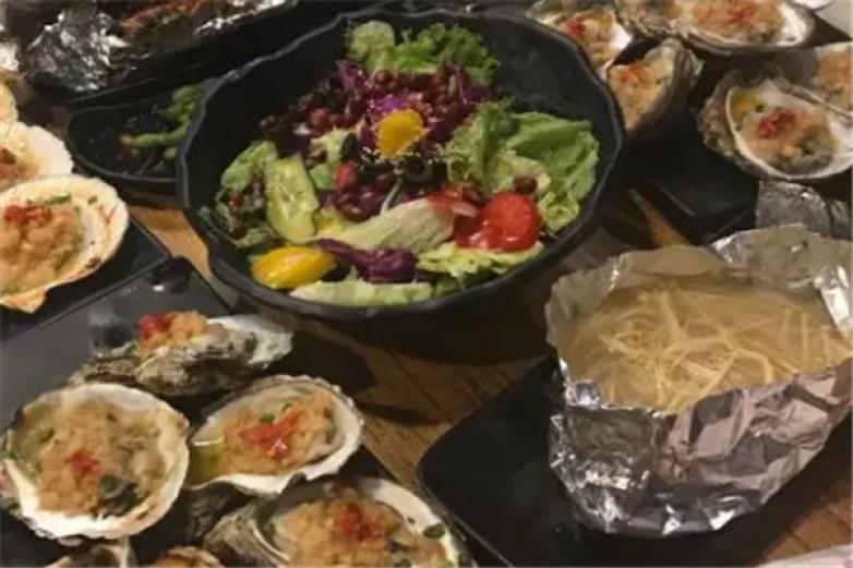 蠔太郎海鲜烧烤加盟