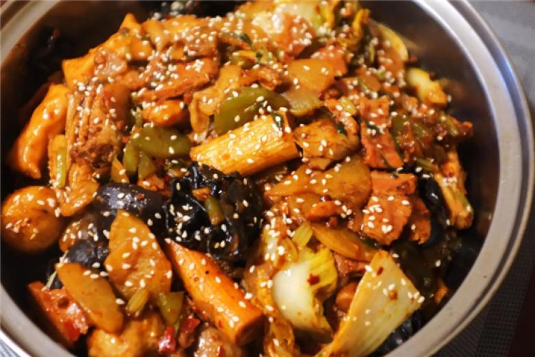 阳光麻辣香锅加盟