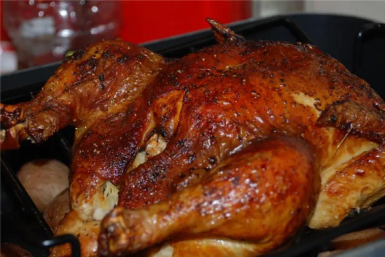 越南摇滚烤鸡炉加盟