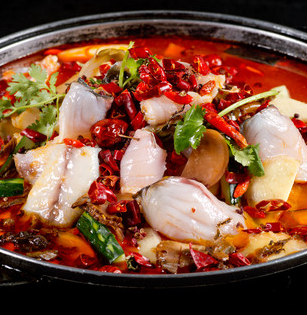 竹叶三和鱼火锅