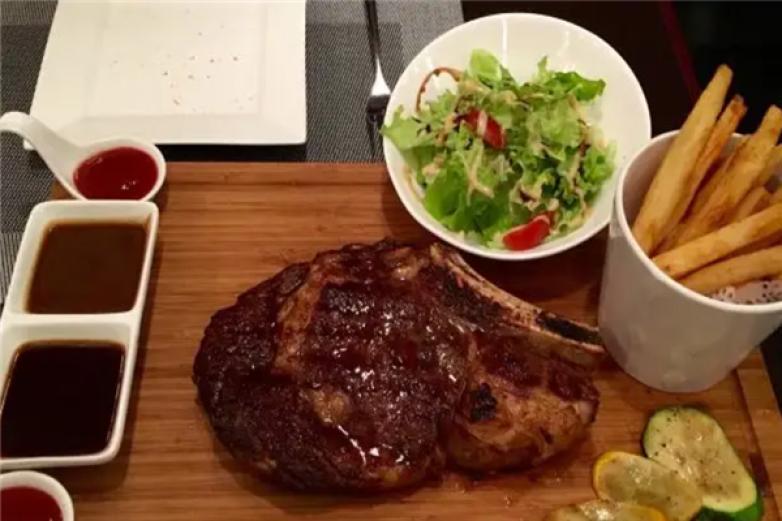 牛排法餐厅加盟