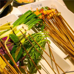 琴儿串串香小火锅