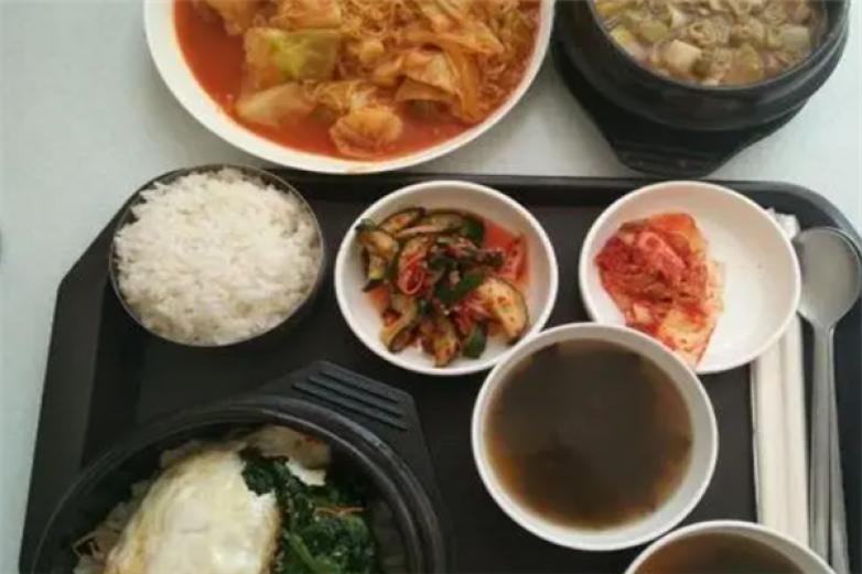 琦琦快餐米线烧烤加盟