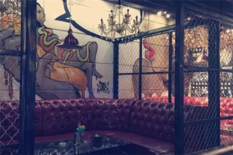 时尚音乐烤吧加盟