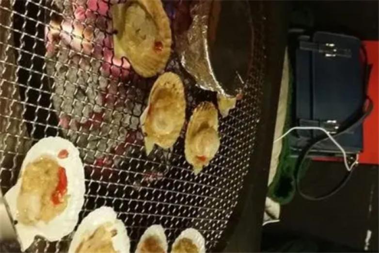 宴遇铁桶海鲜烧烤加盟