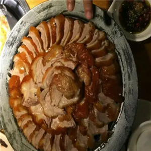 味炉北京烤鸭