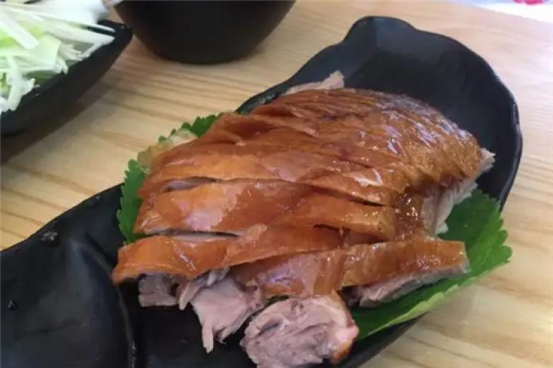 味炉北京烤鸭加盟
