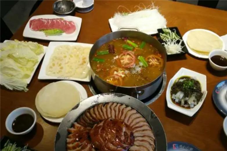 味炉北京烤鸭加盟