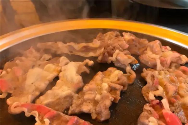 东记碳烤肥牛加盟