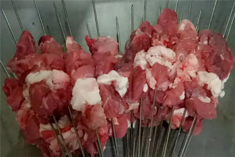 泰安小山羊烧烤加盟