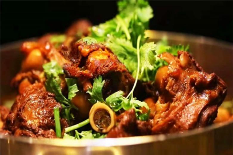 大骨头自助火锅加盟