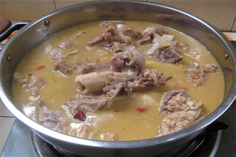 大骨头自助火锅加盟