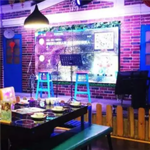 音乐火锅餐厅