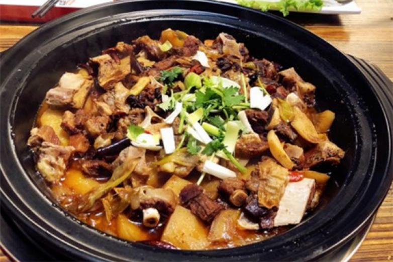 犟霸牛排牛尾锅加盟