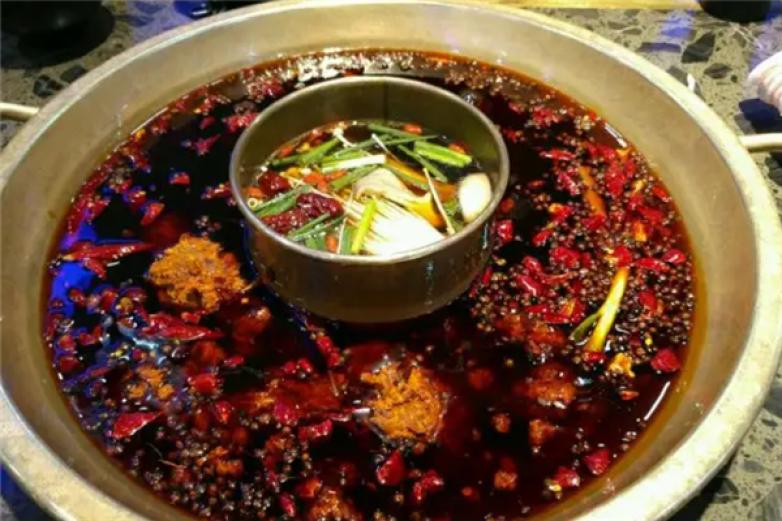 隆小柒火锅加盟