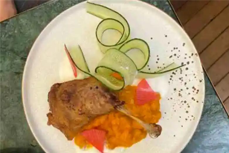 BrutEatery悦璞食堂加盟