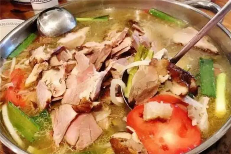 富源酸汤猪脚火锅加盟