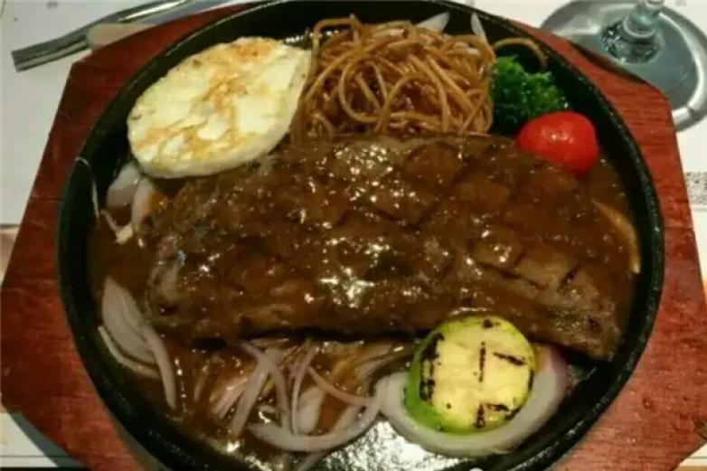 欢乐士牛排自助餐厅加盟
