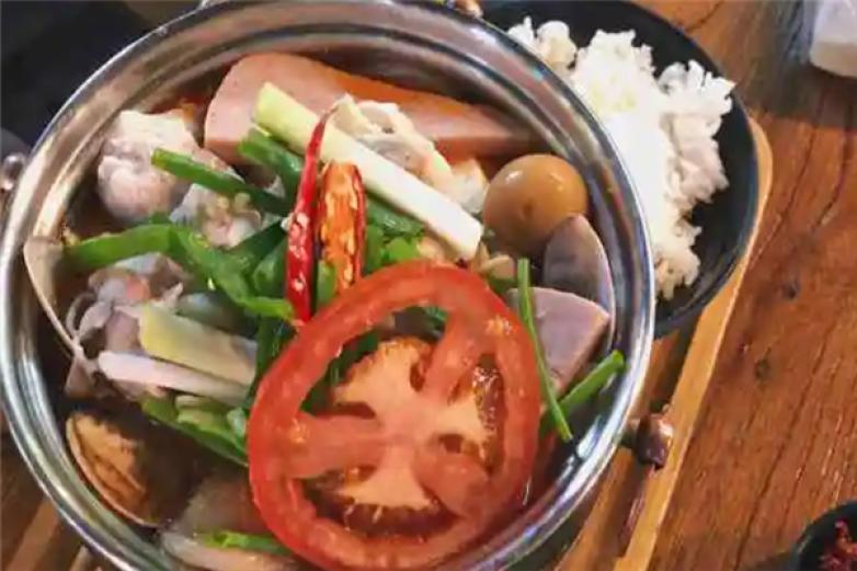 小南姜泰式小火锅加盟