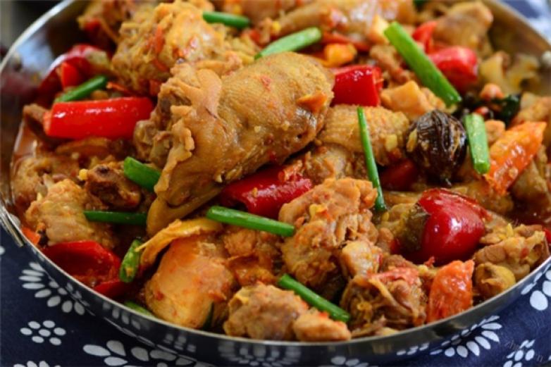 老汉烧鸡公火锅店加盟