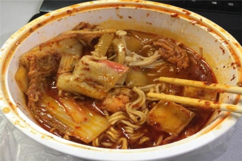 李老冒冒菜香锅加盟