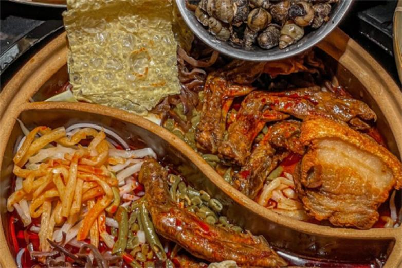 喜八宝螺蛳粉火锅加盟