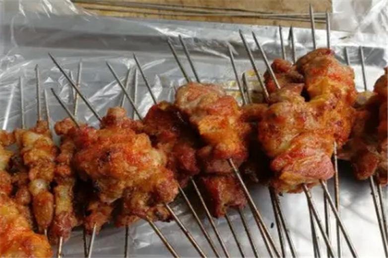 金玲珑烧烤加盟