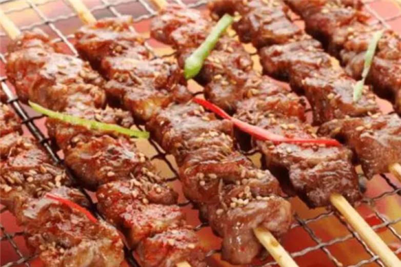 功夫怪兽烧烤加盟