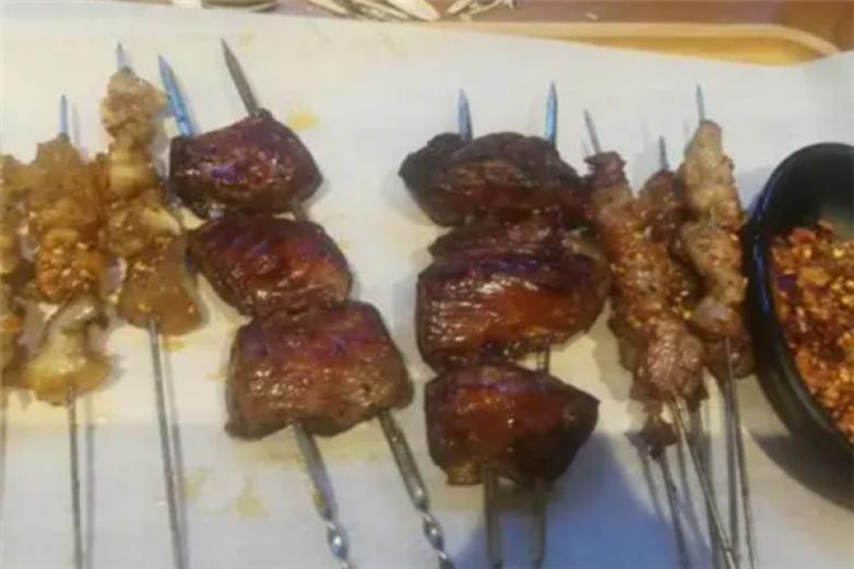 小董哥烤串加盟