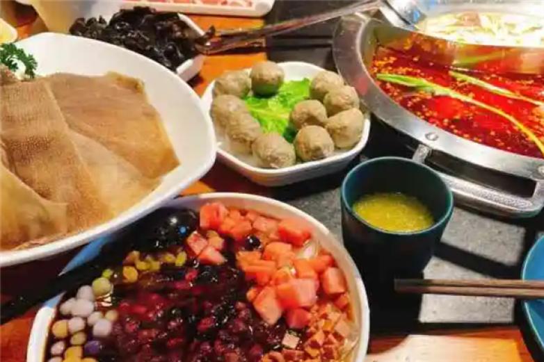 城墙拐拐火锅加盟