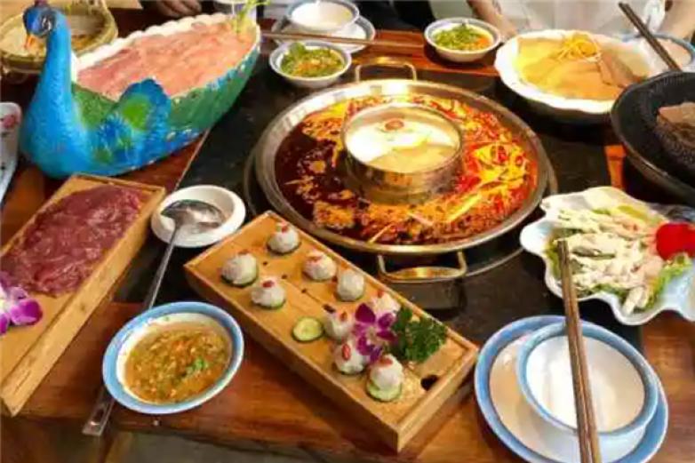 城墙拐拐火锅加盟