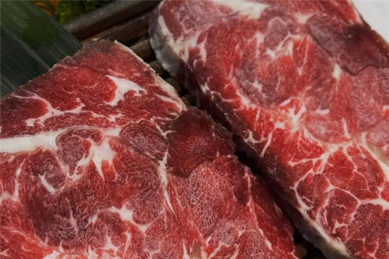 雷百万的烤肉店加盟