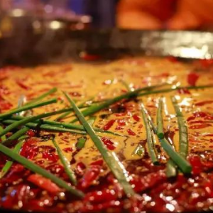 乱劈柴重庆火锅