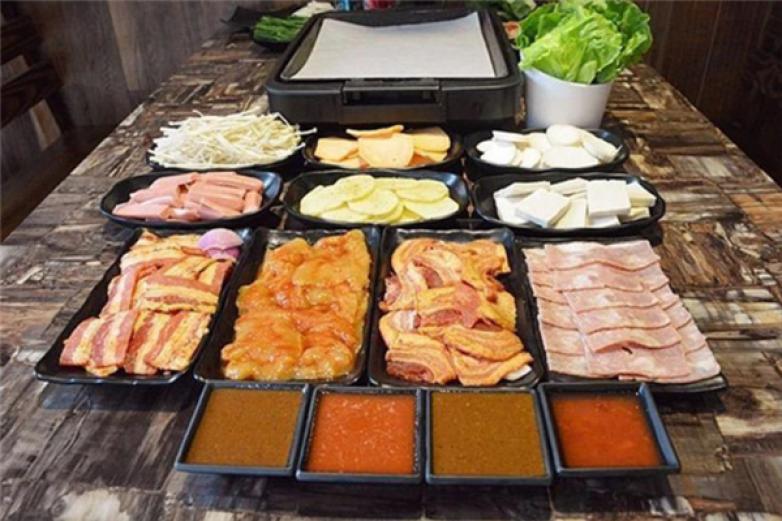 纸上烧烤电板烤肉加盟