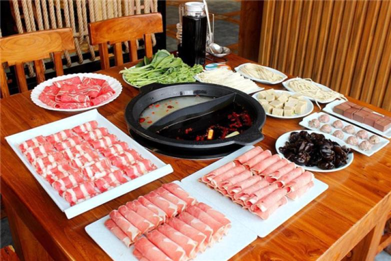 特色自助火锅店加盟
