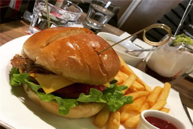 闪现披萨汉堡加盟