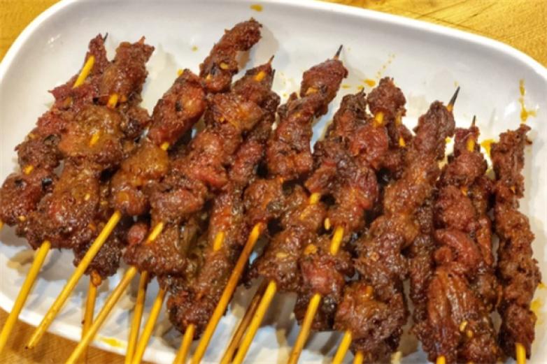 烤回味三分熟原味烧烤加盟