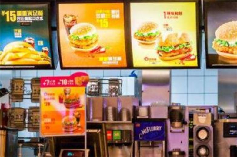 狂牛界纯手工牛肉汉堡加盟